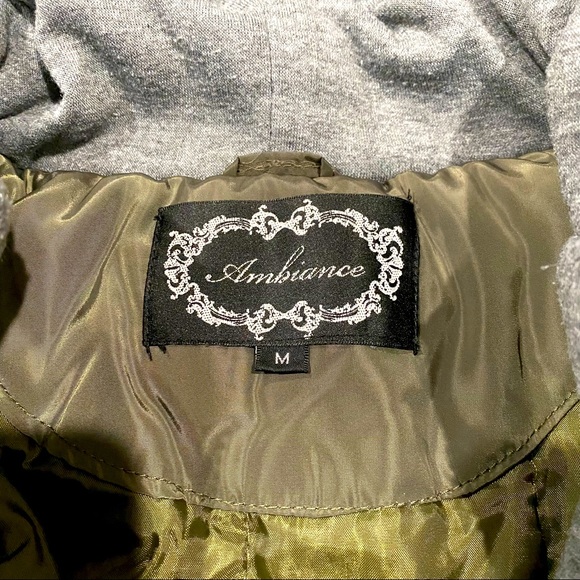 Ambiance Apparel Green Bomber Jacket (Size M) 🌹 - Picture 16 of 16